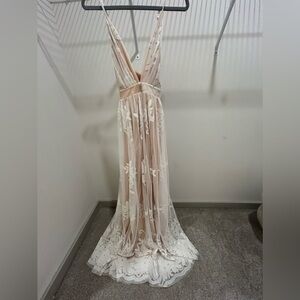 PROMENADE MAXI DRESS - WHITE ON NUDE

L